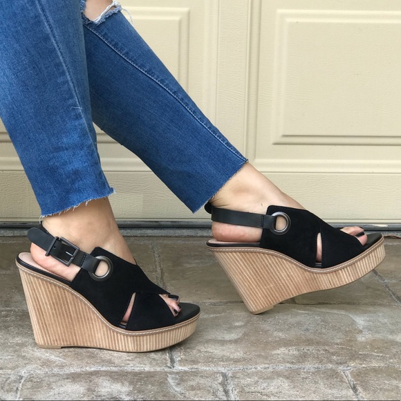 Metal Eyelet Genuine Suede Platform Wedge Heel - Picture 2 of 7